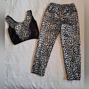 Cicci girls Large 2 piece dance top & leggings black with silver animal print